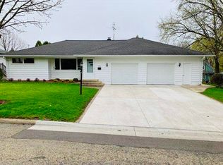 824 Boldt St, Fort Atkinson, WI 53538