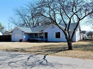306 N 18th St, Guthrie, OK 73044