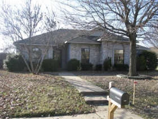 1st image of 505 Graham Ln