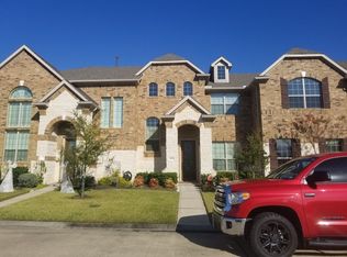 9158 Sunlight Oak Ln, Houston, TX 77070