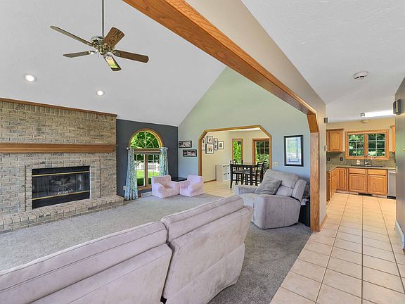 4th image of 104 Keswick Ct