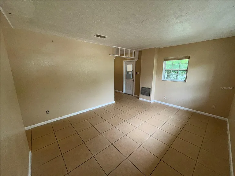 3011 E Flora St — Photo 6