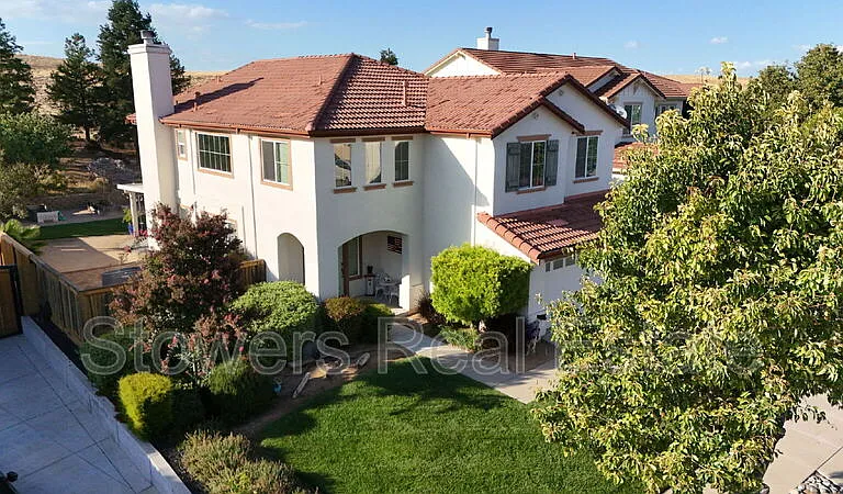 729 Copperfield Ct — Photo 34