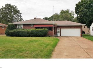 929 5th St, Struthers, OH 44471