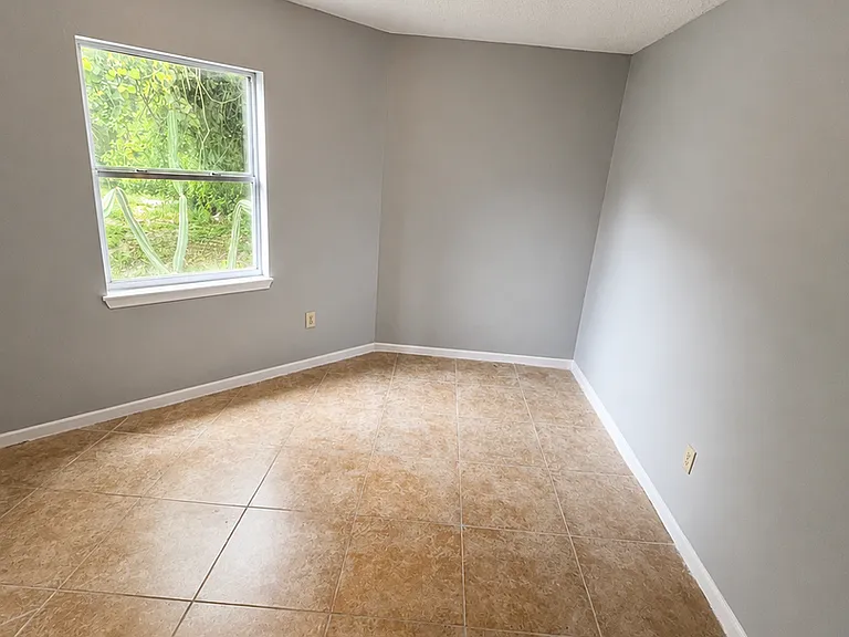 1114 Atlantic Rd — Photo 7