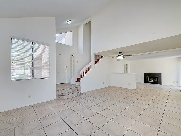 2702 Lovington Dr — Photo 6