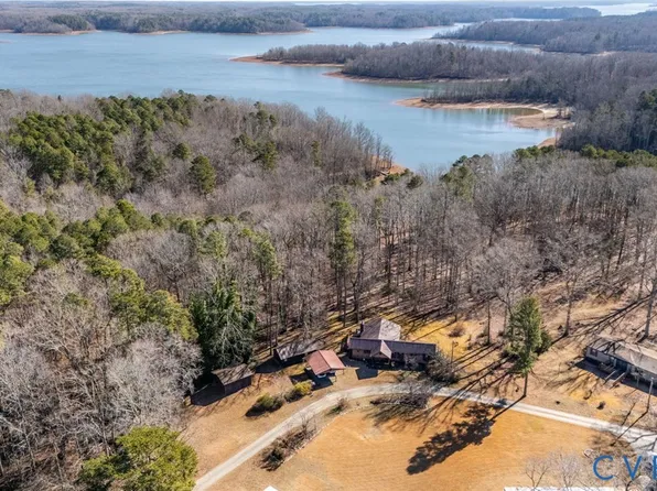 475 Dove Rd, Boydton, VA 23917