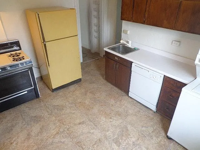1 bed, 900 sqft, $1,400 — Photo 2