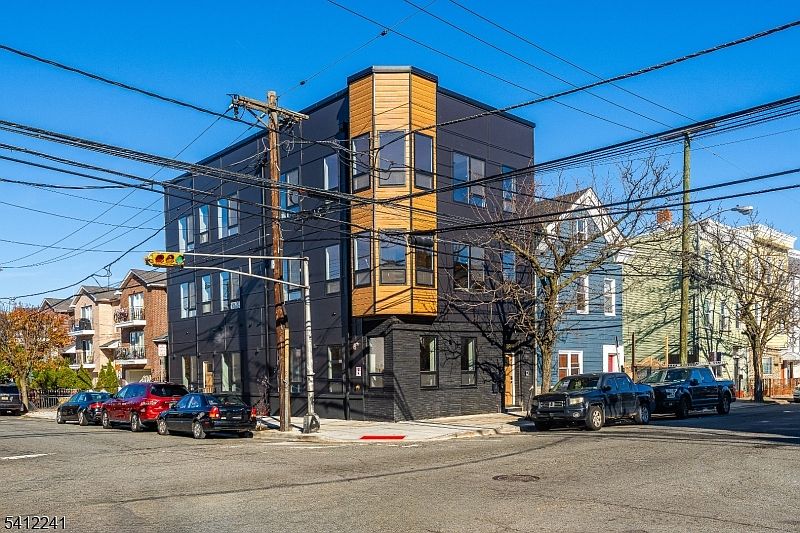 1st image of 108 Fleming Ave