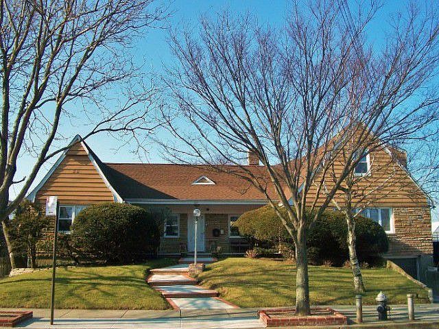 1st image of 521 Beach 126th St