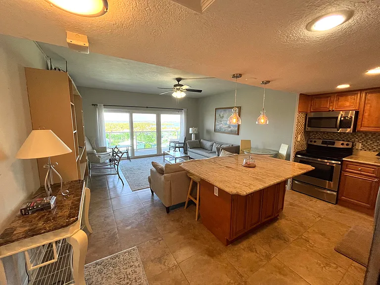 880 Mandalay Ave #802 — Photo 10