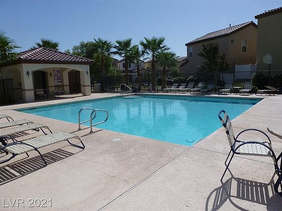 3rd image of 8142 Amy Springs St #0