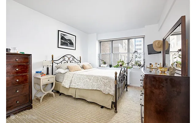 Sold by Douglas Elliman | media 5
