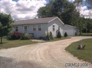 105 N Ohio St, Roann, IN