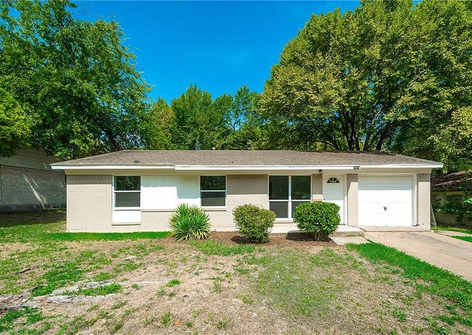 1st image of 3891 Happy Canyon Dr