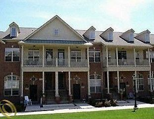 1st image of 145 E Bay Dr #1