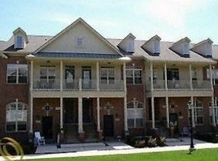 145 E Bay Dr #1, Walled Lake, MI