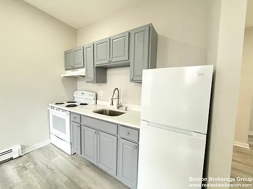9 Ruggles St Photo 1