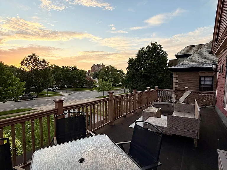 Private porch