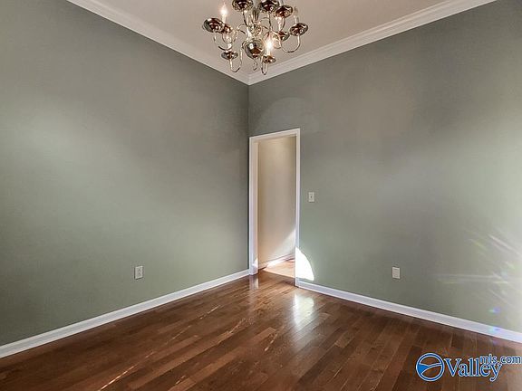 4th image of 104 Medicine Bend Dr NW