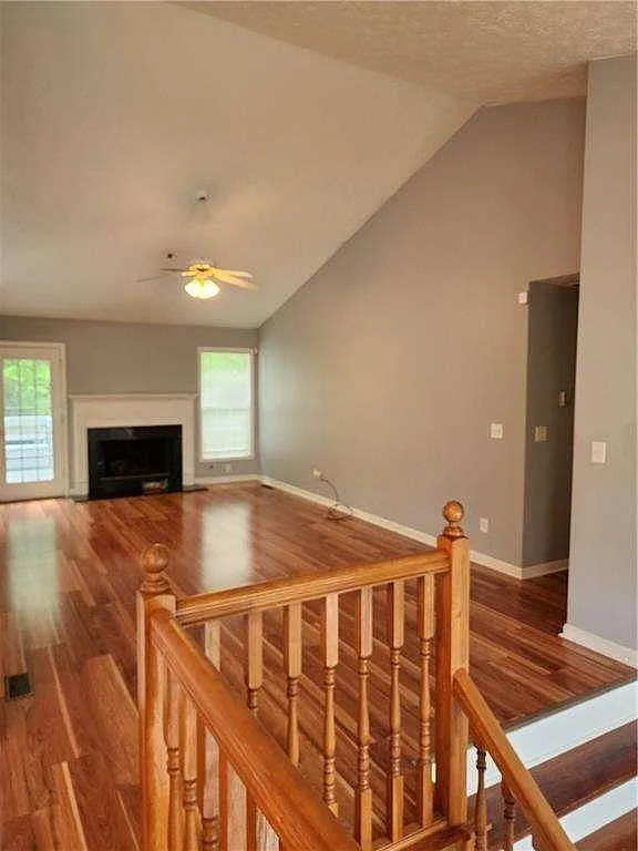 4 bed, 3.0 bath, $2,275 — Photo 4