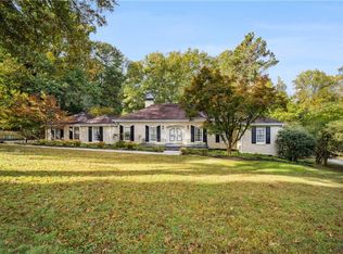 7520 Spalding Ln, Sandy Springs, GA 30350