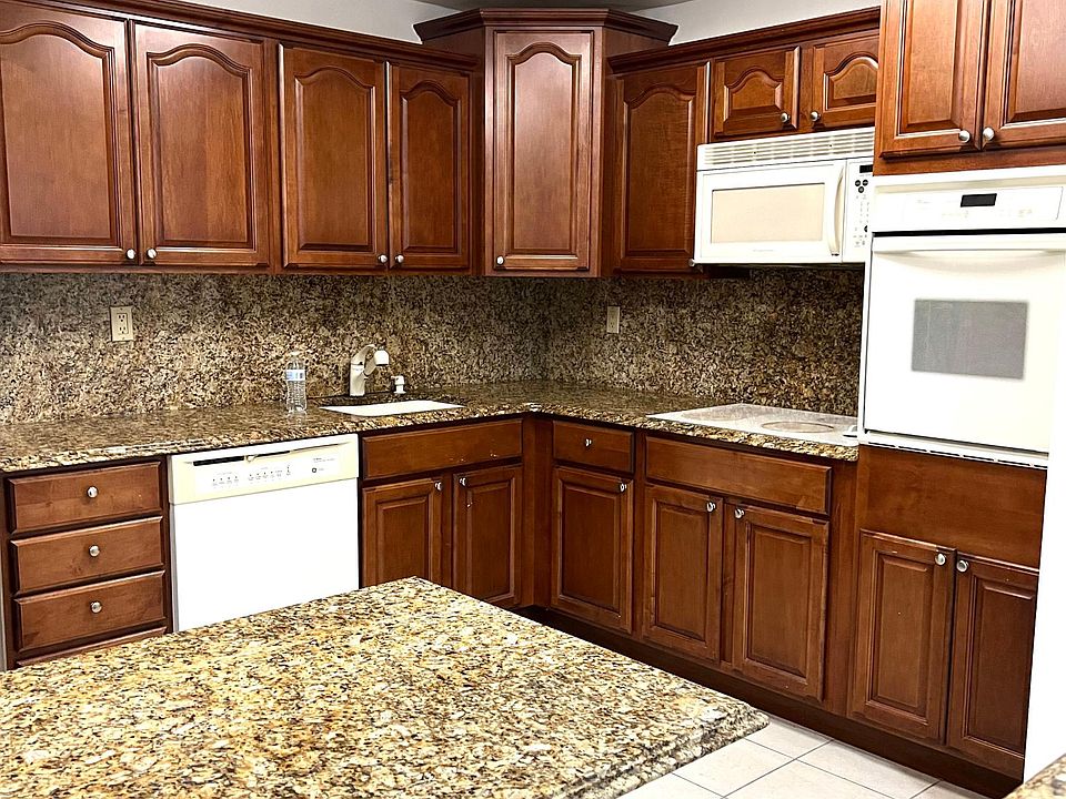 1st image of 1311 Bell Blvd Fl 2