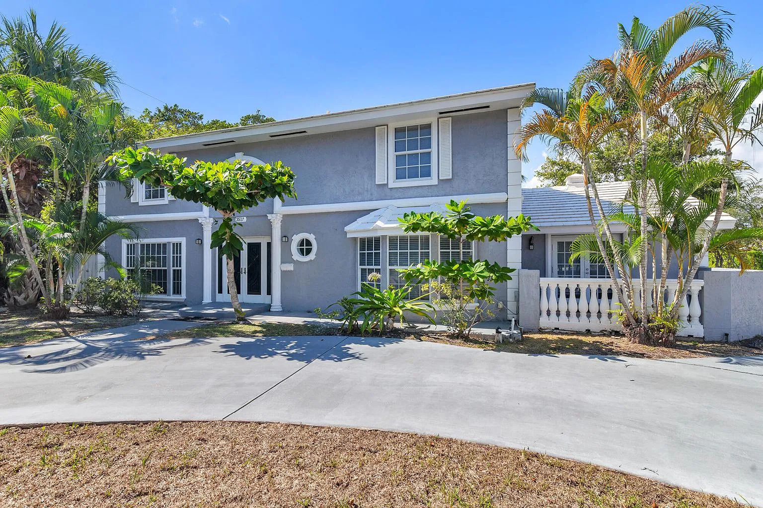 5 bed, 4382 sqft, $12,000 — Photo 1