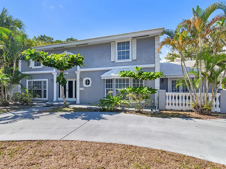 3517 N Flagler Dr — Photo 1