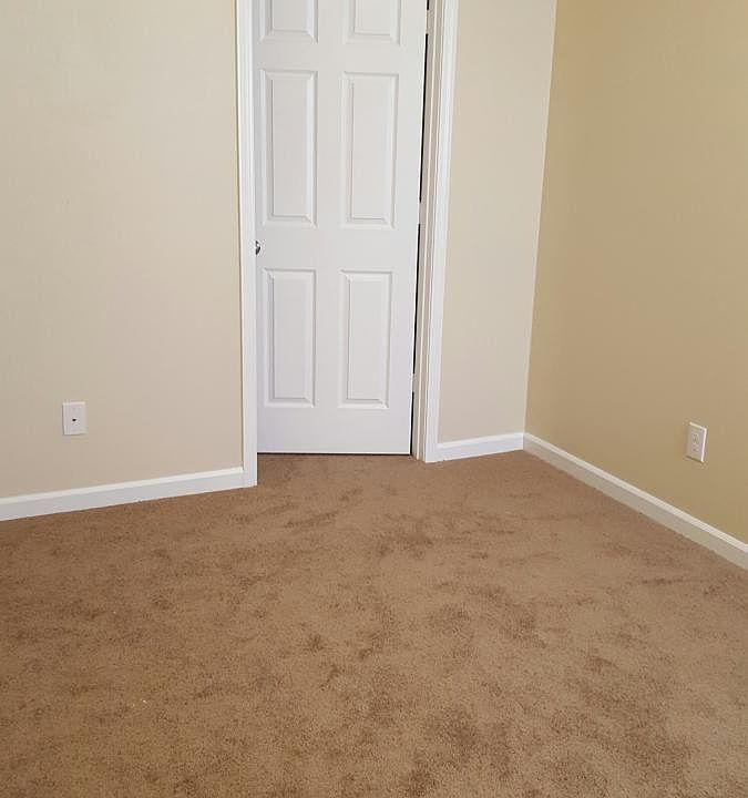 1st image of 3625-27 Farmview Cir