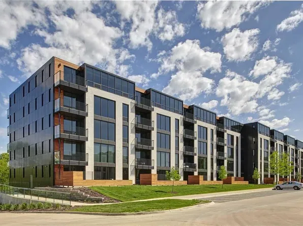 1 University Way #414, Iowa City, IA 52246