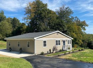 18 Nanny Hill Rd, Pawling, NY 12564