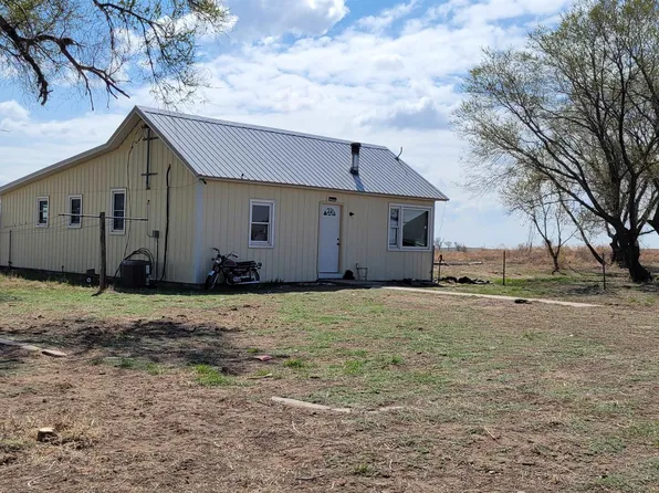 25873 Highway 83, Wellfleet, NE 39170