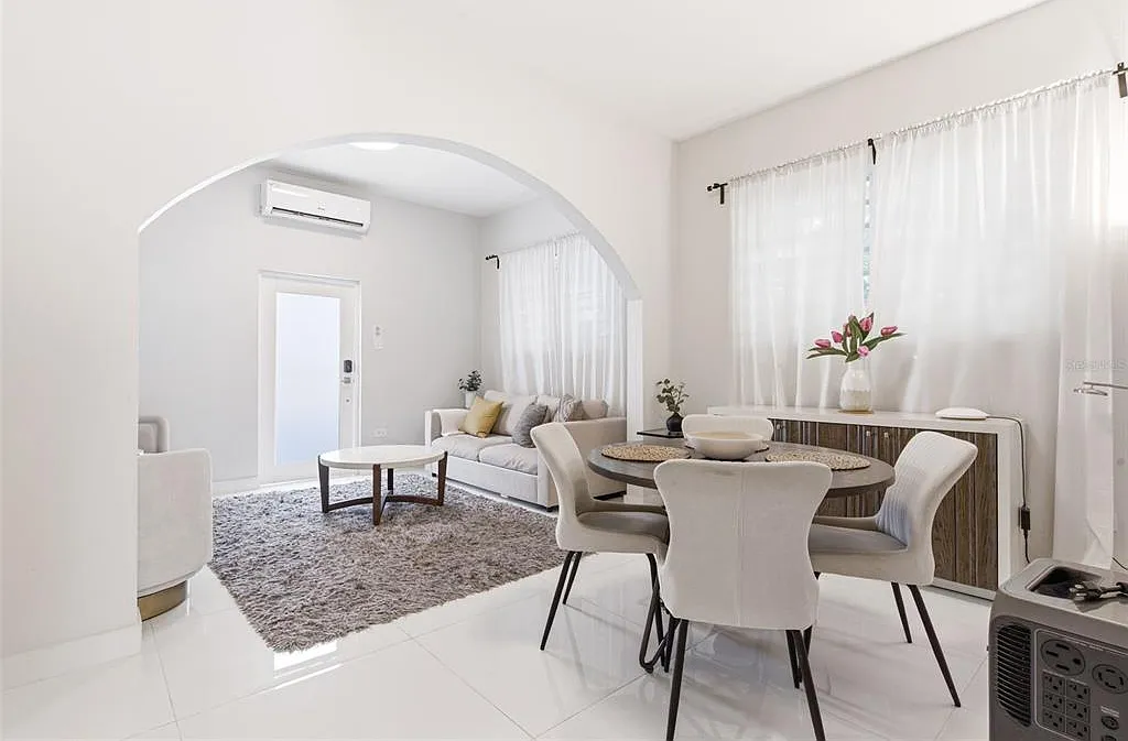 2 bed, 1.0 bath, 754 sqft, $2,900 — Photo 4
