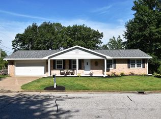 5516 Spring Lake Dr, Evansville, IN 47710