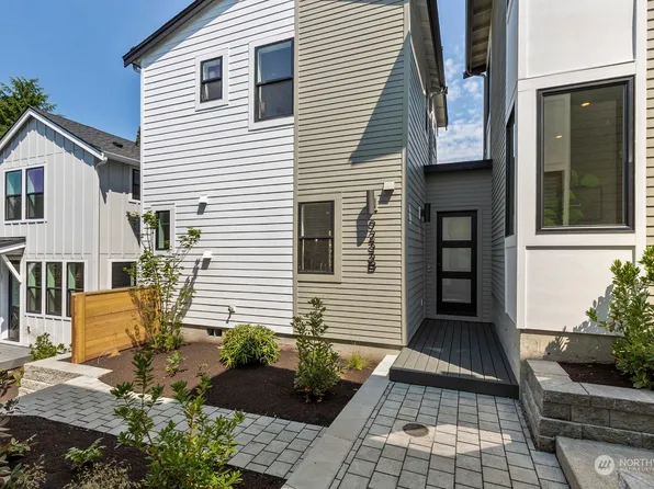 9233 B 3rd Avenue NW, Seattle, WA 98117