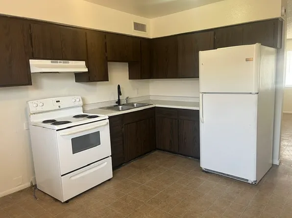 6016 W Laurie Ln APT 3, Glendale, AZ 85302