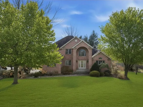1000 Fawn Valley Dr, Canonsburg, PA 15317