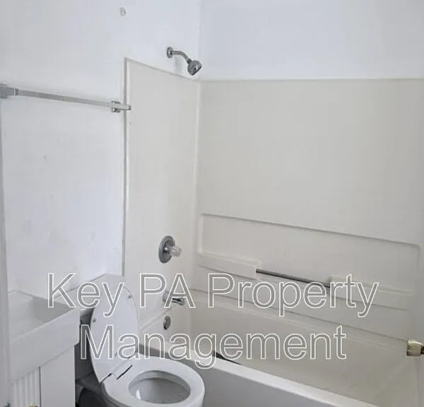 110 Brick Rd — Photo 5