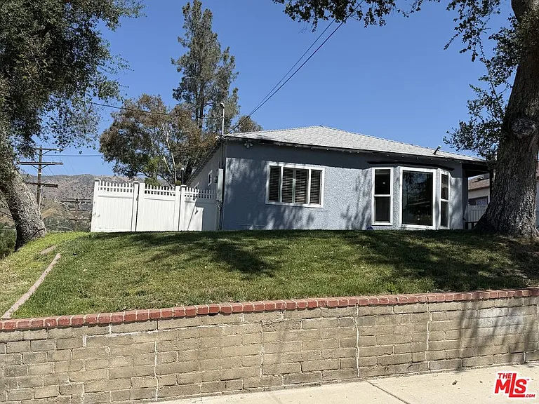 8561 Kyle St — Photo 42