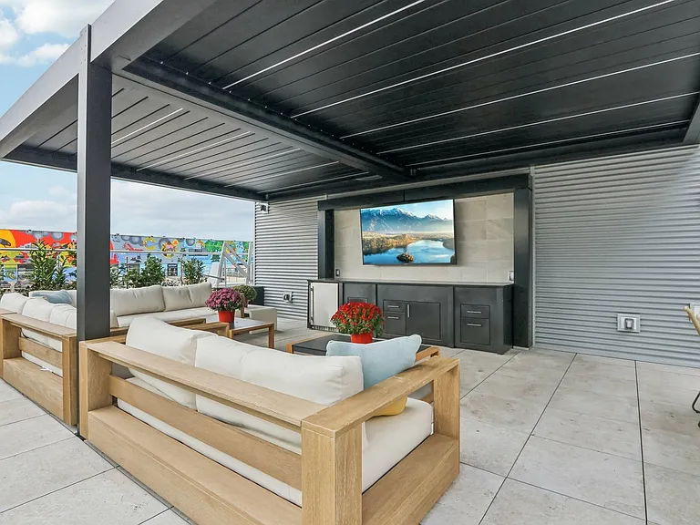 Outdoor Entertainment Area