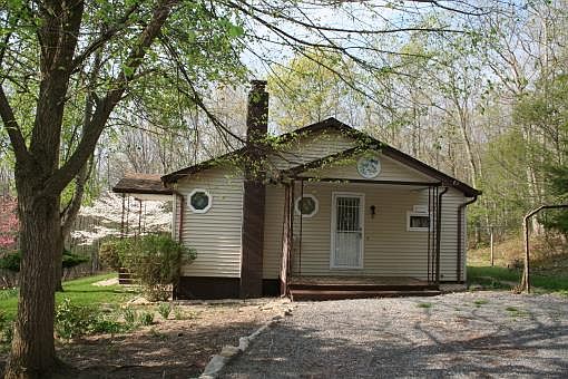 3rd image of 393 Longridge Dr