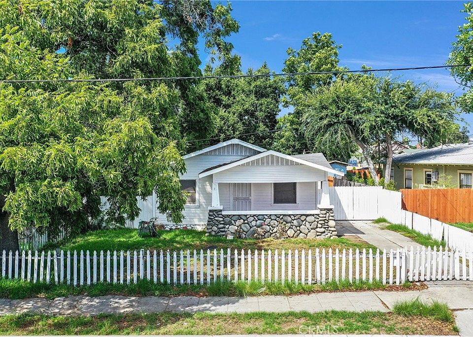 1st image of 567 E Kingsley Ave