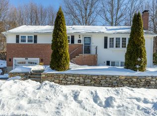 12 Bates Place, Hartford, CT 06114