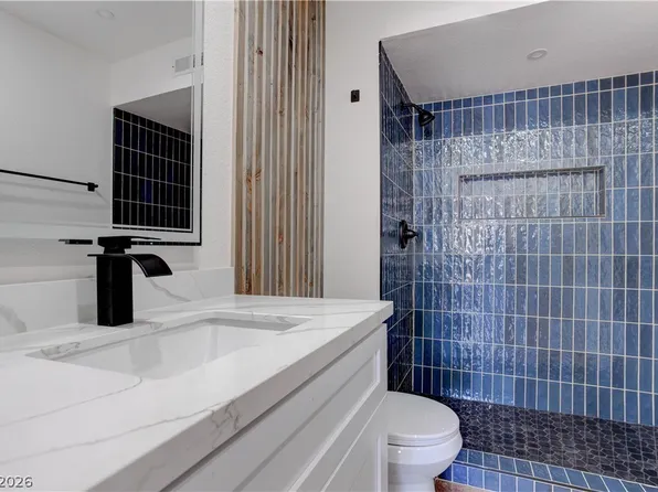 42 Moonlight Dr, Las Vegas, NV 89110