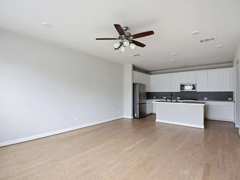 9406 Caddo Ridge Ln — Photo 4