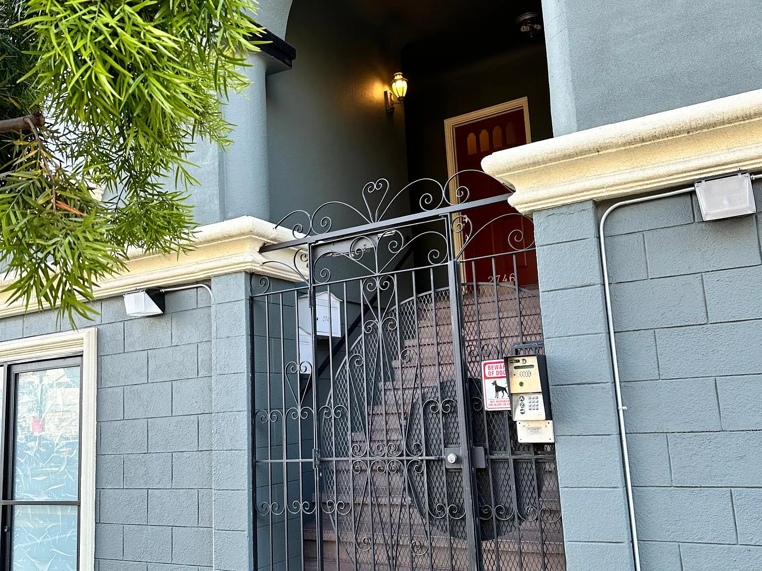 2 bed, 1200 sqft, $2,300 — Photo 2