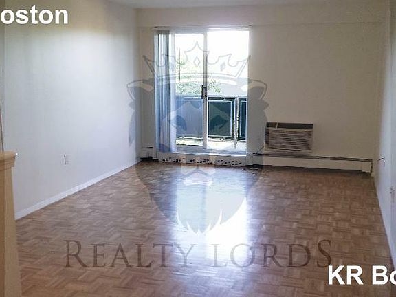 4th image of 184 Freeman St #549