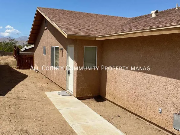7176 Murray Ln #A & B, Yucca Valley, CA 92284