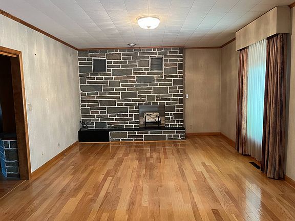 3rd image of 710 K St